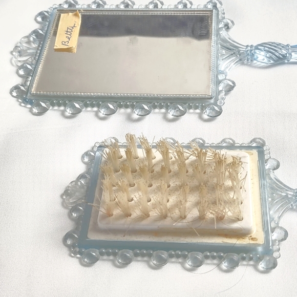 Vintage Children's Clear Blue Plastic Hand Mirror and Brush Set - Little Girl - Picture 9 of 9